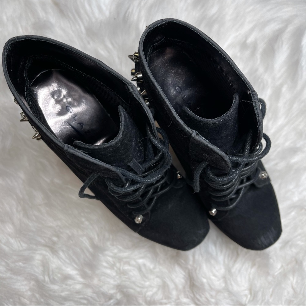 ❌ SOLD Glaze | Studded Ankle Platform Heel Booties - Picture 6 of 7